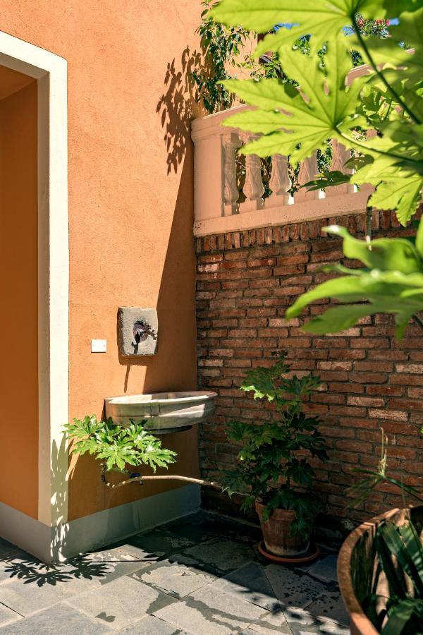 Residenza di Prestigio In Riva al Lago Marone LOFT Esterno foto
