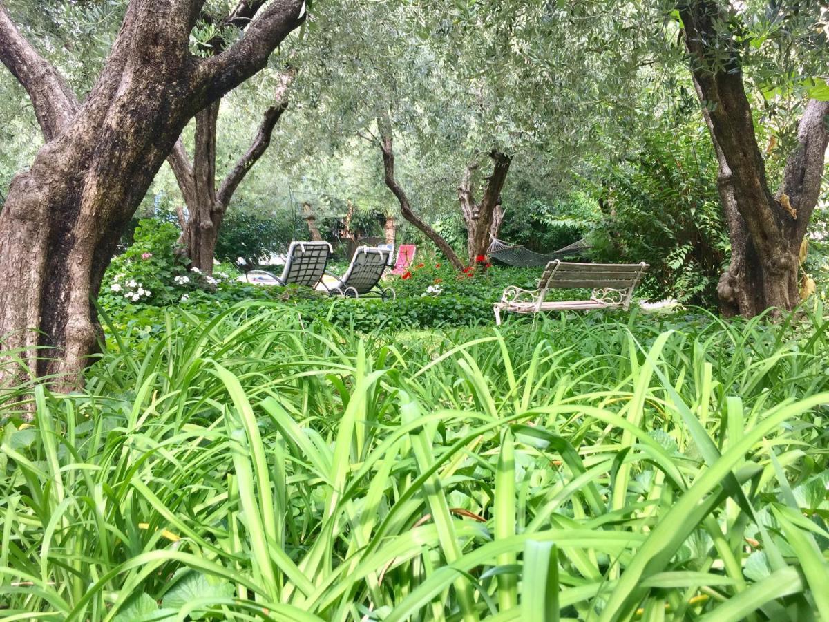 Residenza di Prestigio In Riva al Lago Marone LOFT Esterno foto