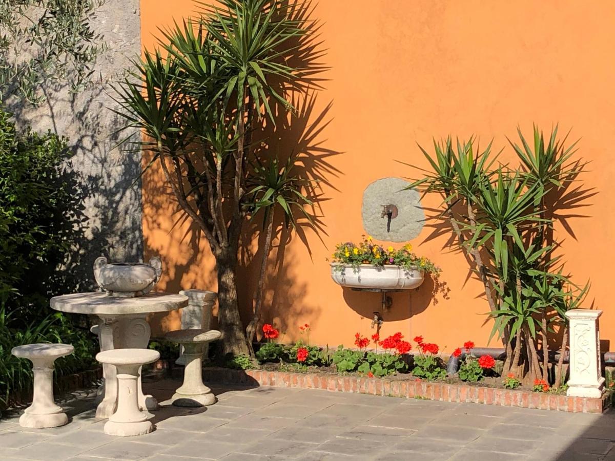 Residenza di Prestigio In Riva al Lago Marone LOFT Esterno foto
